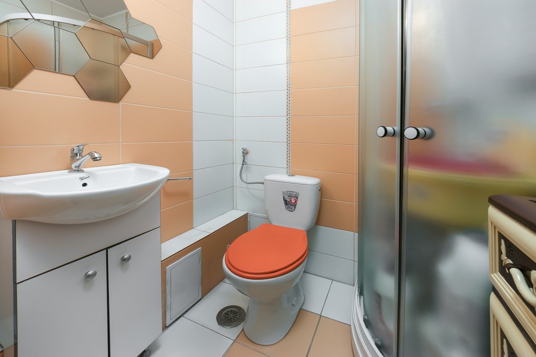 Apartament 4 camere cochet , centrala proprie, bloc reabilitat ,comision 0%