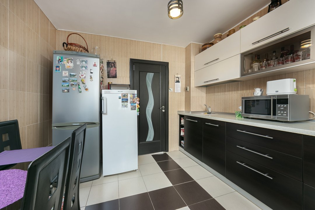 Apartament 4 camere cochet , centrala proprie, bloc reabilitat ,comision 0%