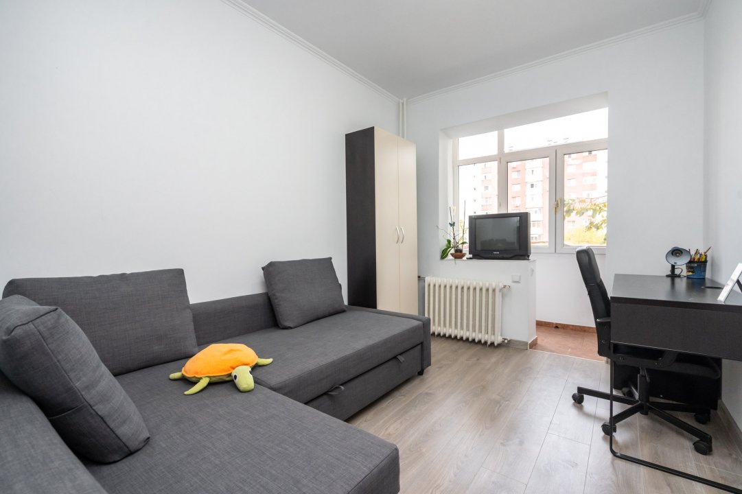 Opreste-te. Iti promit, merita sa studiezi acest apartament 3 camere Rahova