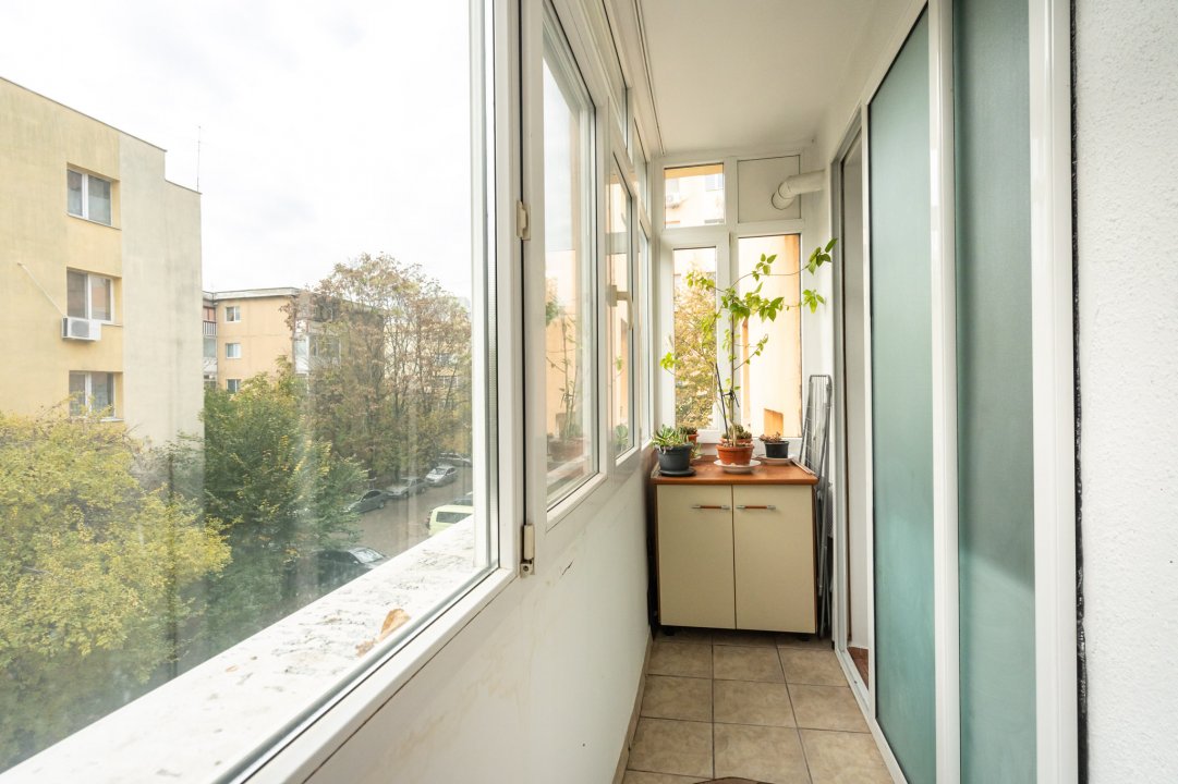 Opreste-te. Iti promit, merita sa studiezi acest apartament 3 camere Rahova