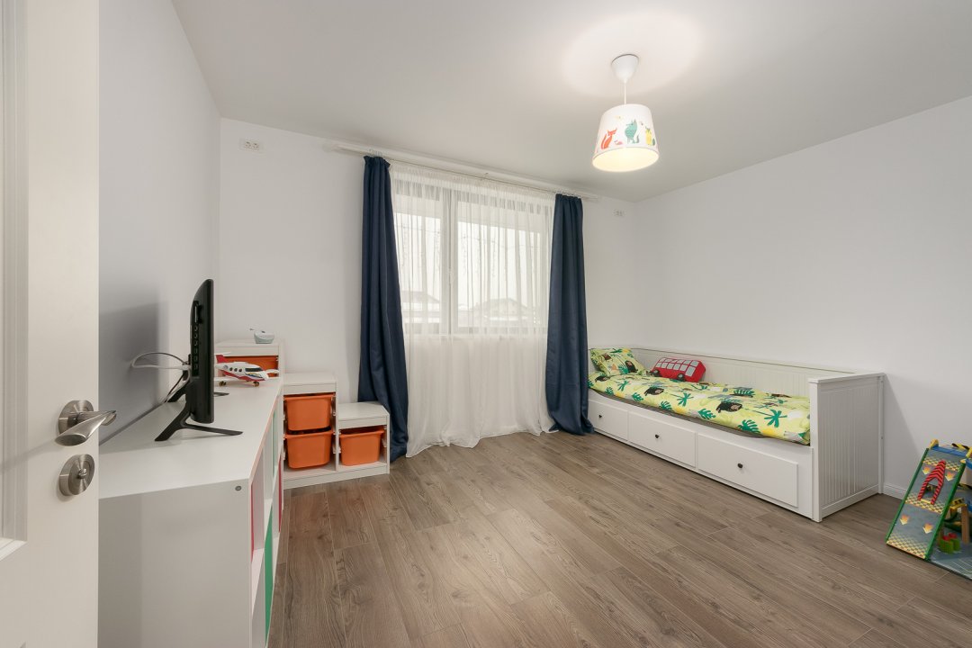 Casa eleganta cu arhitectura unicat, garaj si foisor!!!