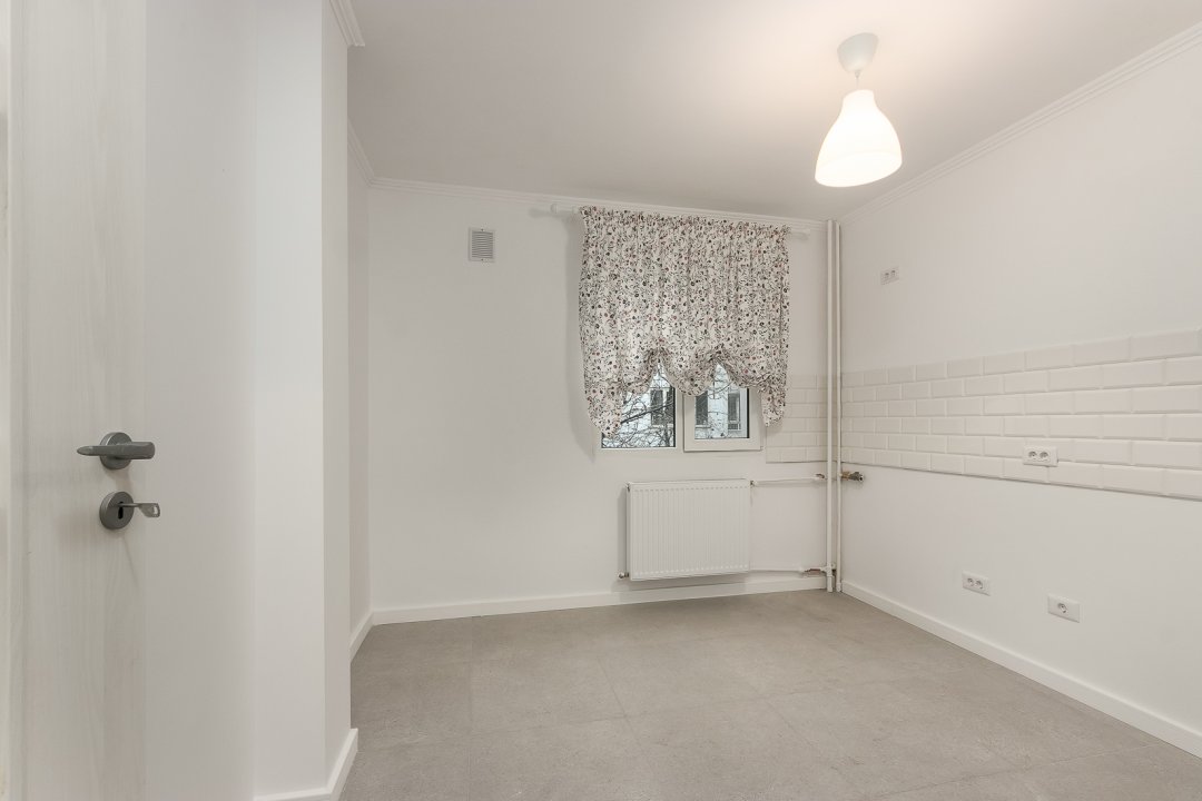 Apartament 2 camere decomandat langa Parcul Moghioros