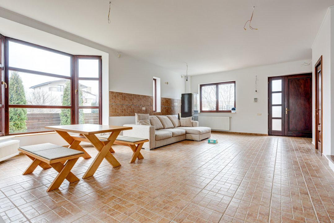 Vila  S+P+1+M, luminoasa si spatioasa, Prelungirea Ghencea!
