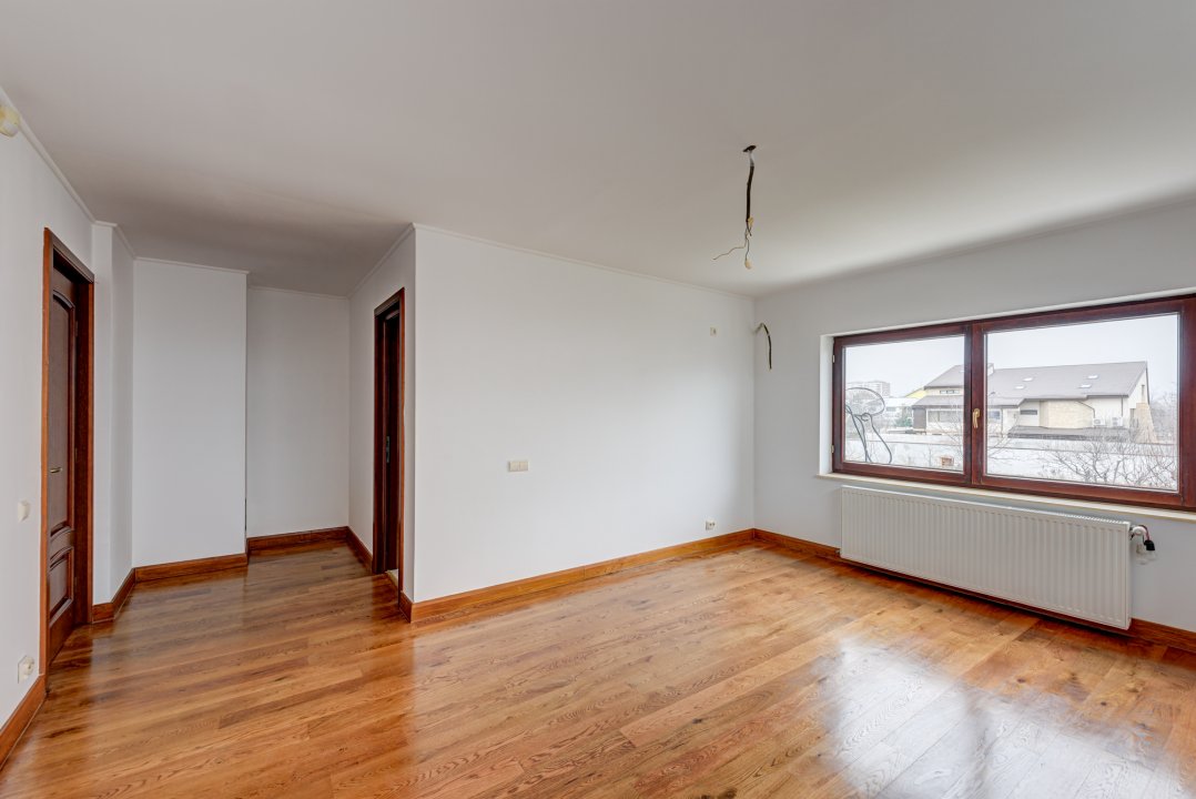 Vila  S+P+1+M, luminoasa si spatioasa, Prelungirea Ghencea!