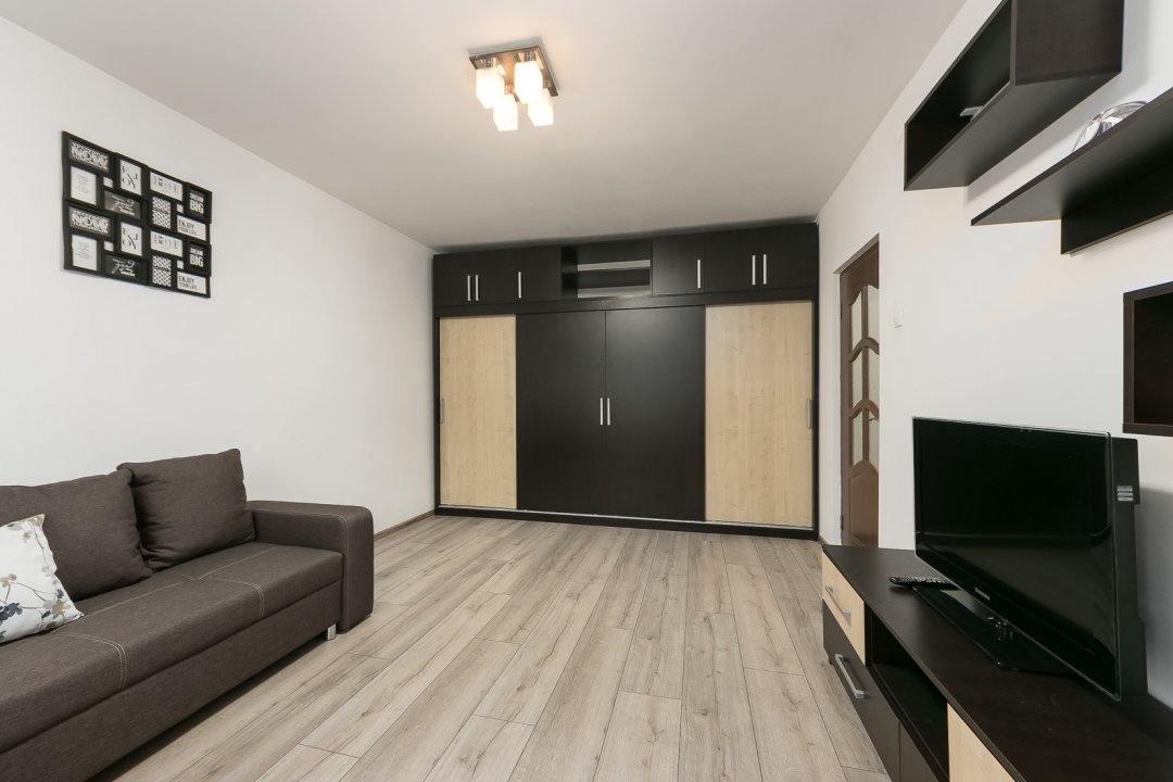 Apartament 2 camere decomandat Piata Gorjului