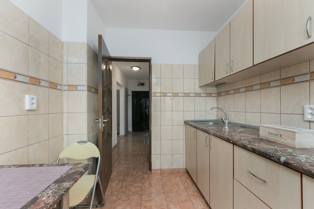 Apartament 2 camere decomandat Piata Gorjului