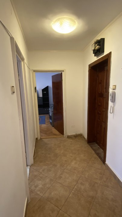 Apartament 2 camere decomandat langa Parcul Moghioros