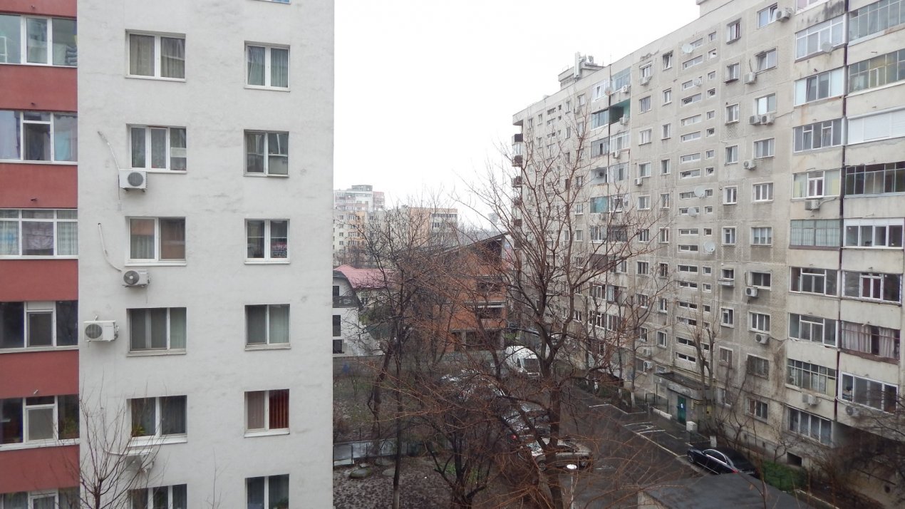 Apartament  3 camere , Sebastian , Rahova