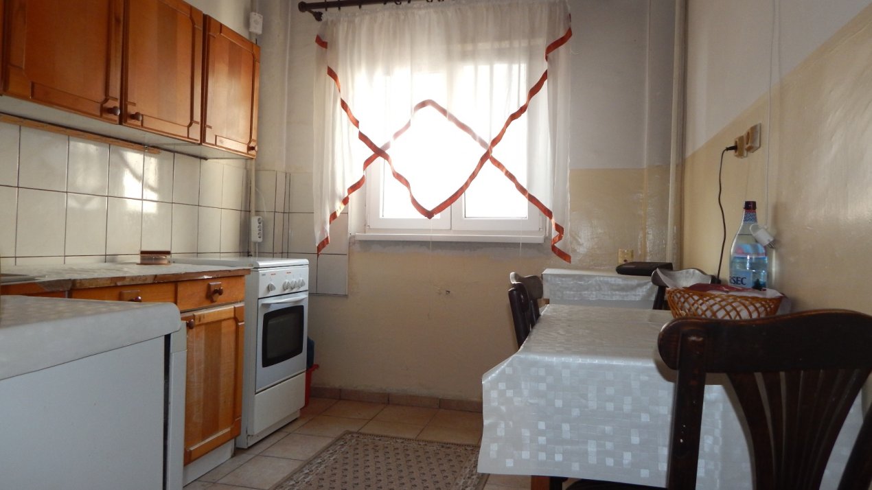Apartament  3 camere , Sebastian , Rahova