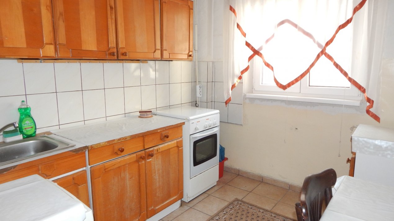 Apartament  3 camere , Sebastian , Rahova