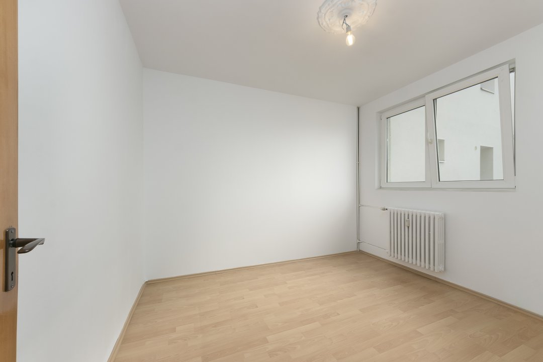 Apartament 3 camere langa Auchan 