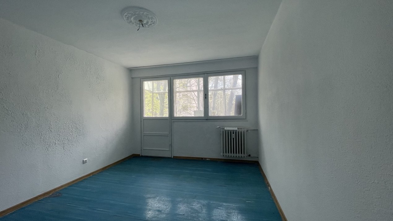 Apartament 2 camere decomandat in bloc tip "P"