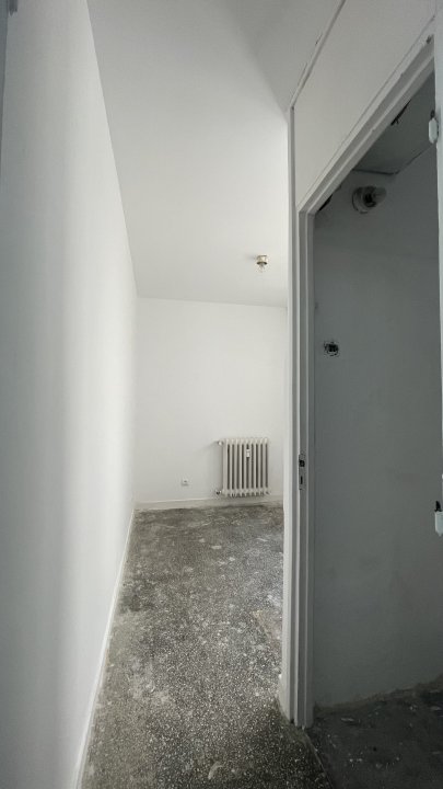Apartament 2 camere decomandat in bloc tip "P"
