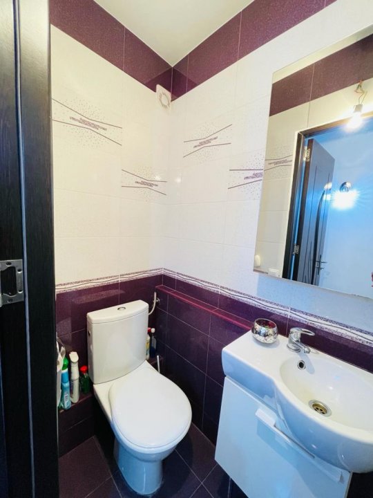 Apartament 3 camere Str Telita