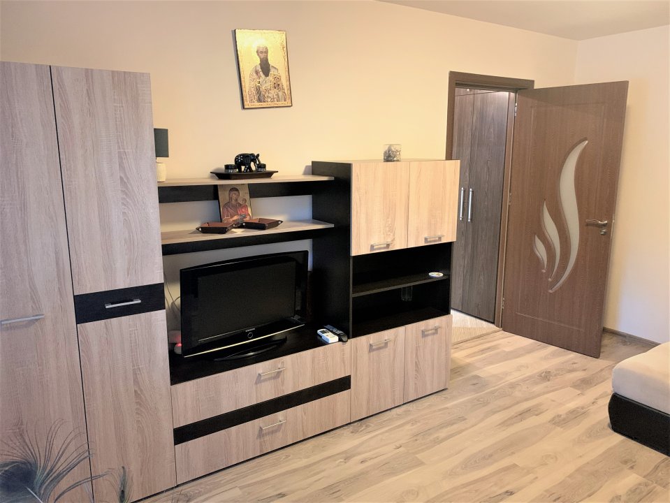 Ap 2 camere decomandat B-dul Timisoara- Valea Oltului