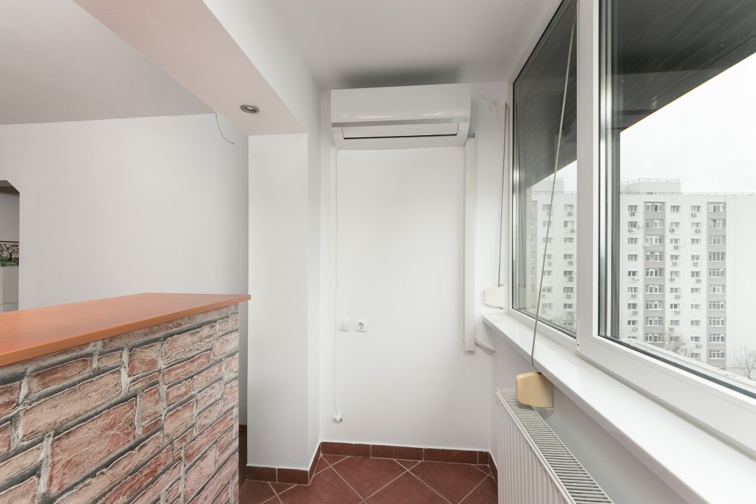 Apartament 2 camere decomandat langa Parcul Moghioros