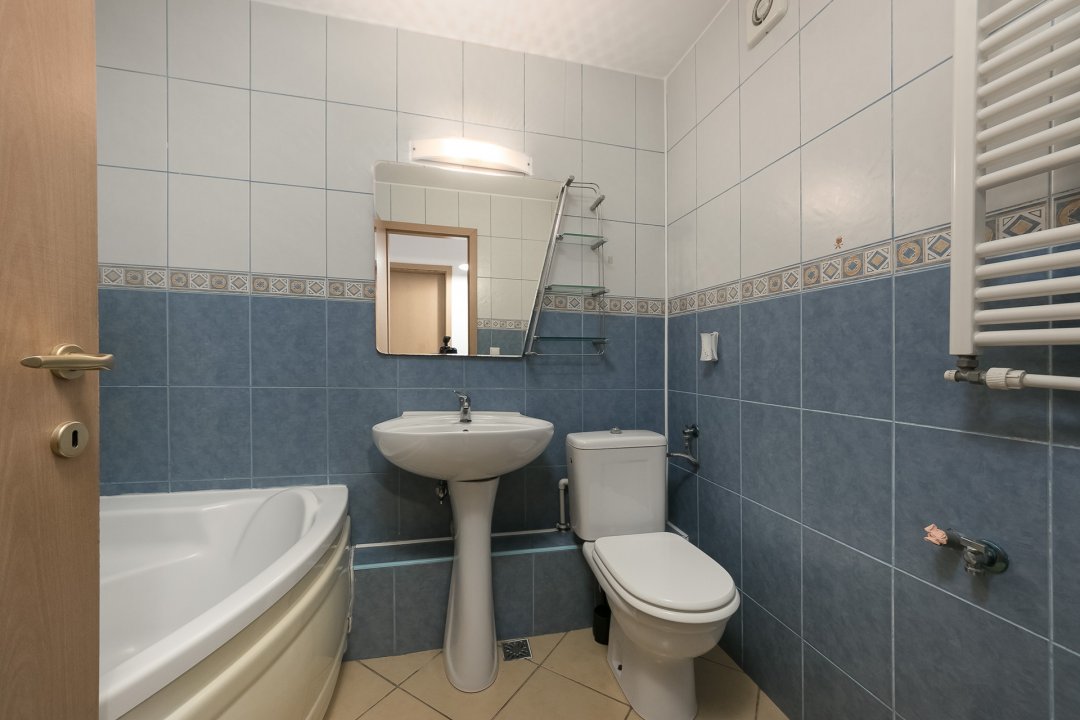 Apartament 2 camere decomandat langa Parcul Moghioros