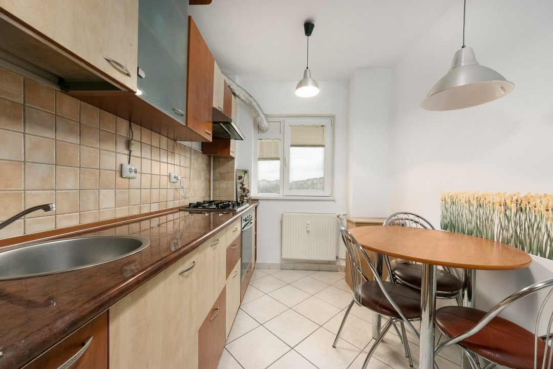 Apartament 2 camere decomandat langa Parcul Moghioros