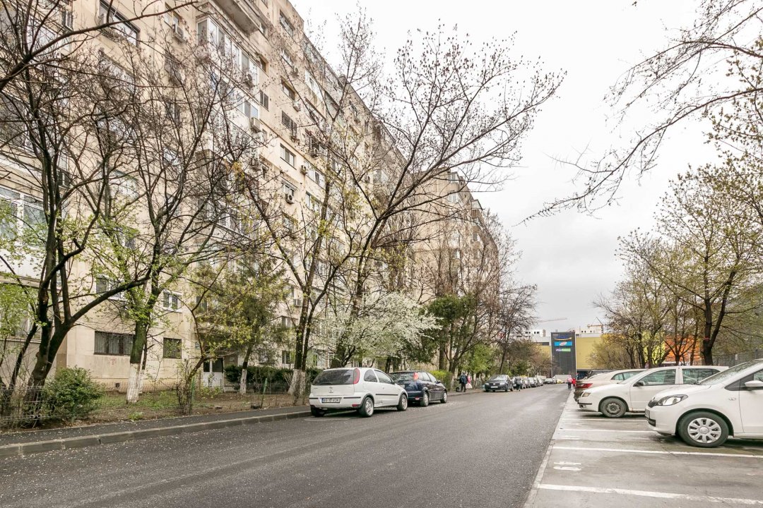 Apartament 2 camere decomandat langa Parcul Moghioros