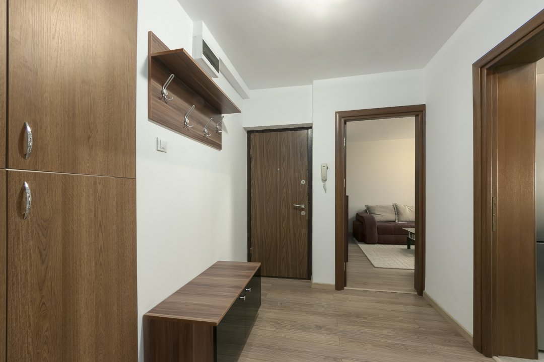 Apartament 3 camere Aparatori Patriei