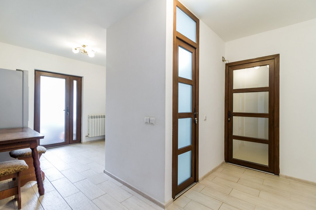 Apartament 3 camere cu centrala, ca sa faci din iarna vara!