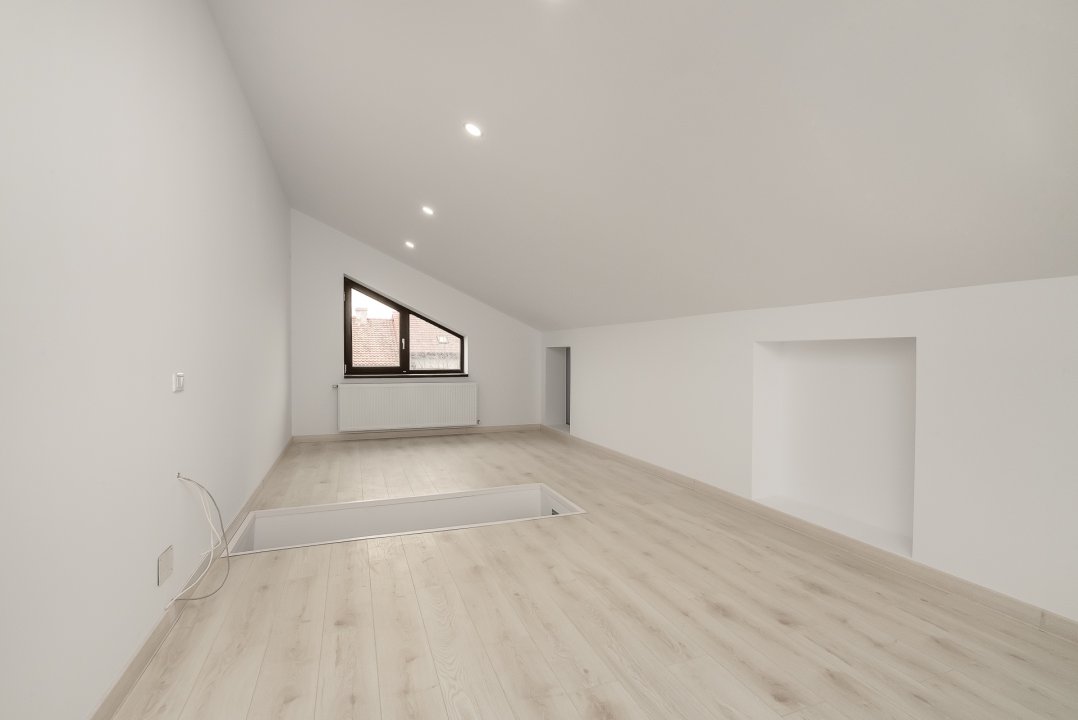 Duplex Prelungirea Ghencea-Str Maracineni