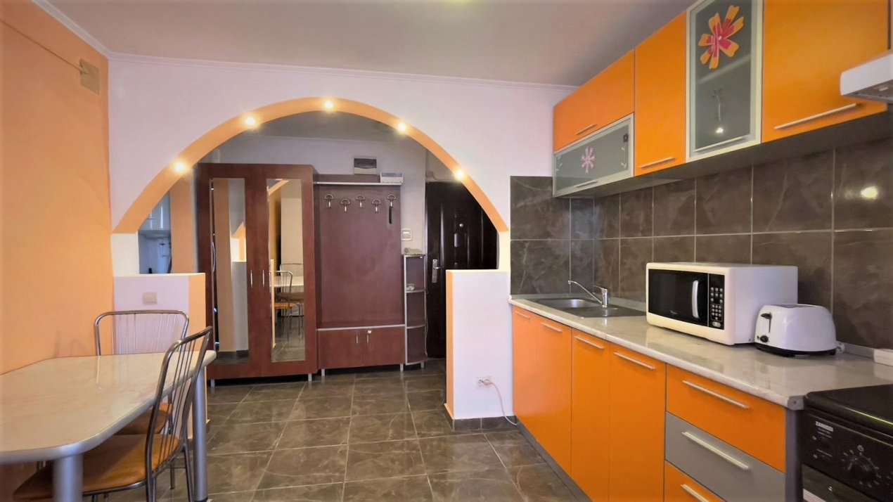 2 camere  decomandat Crangasi - Str George Valsan