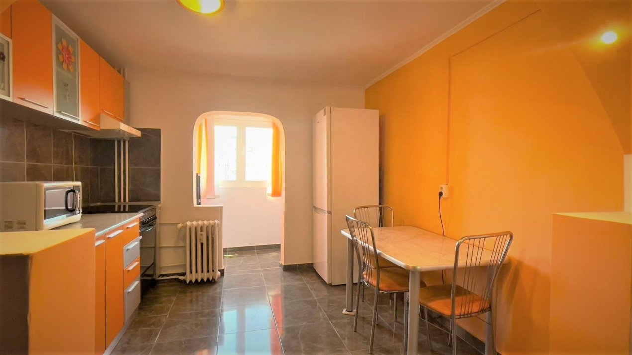 2 camere  decomandat Crangasi - Str George Valsan