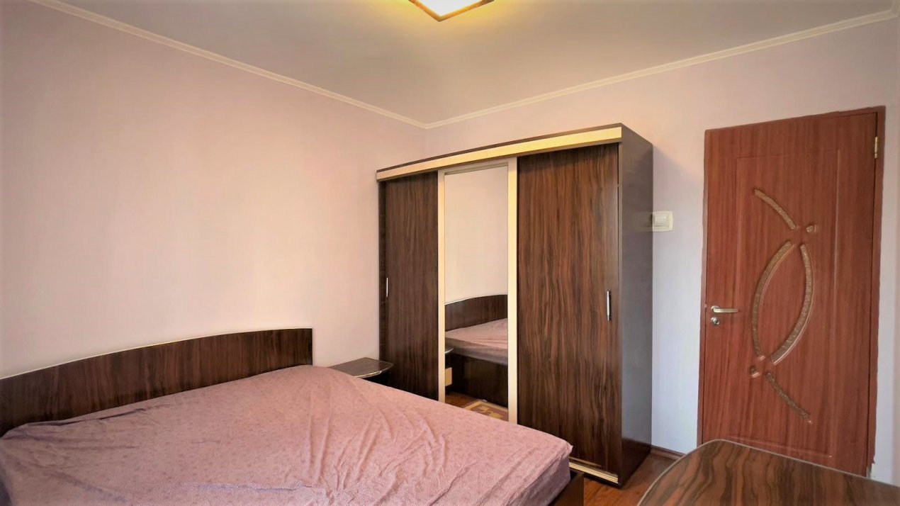 2 camere  decomandat Crangasi - Str George Valsan