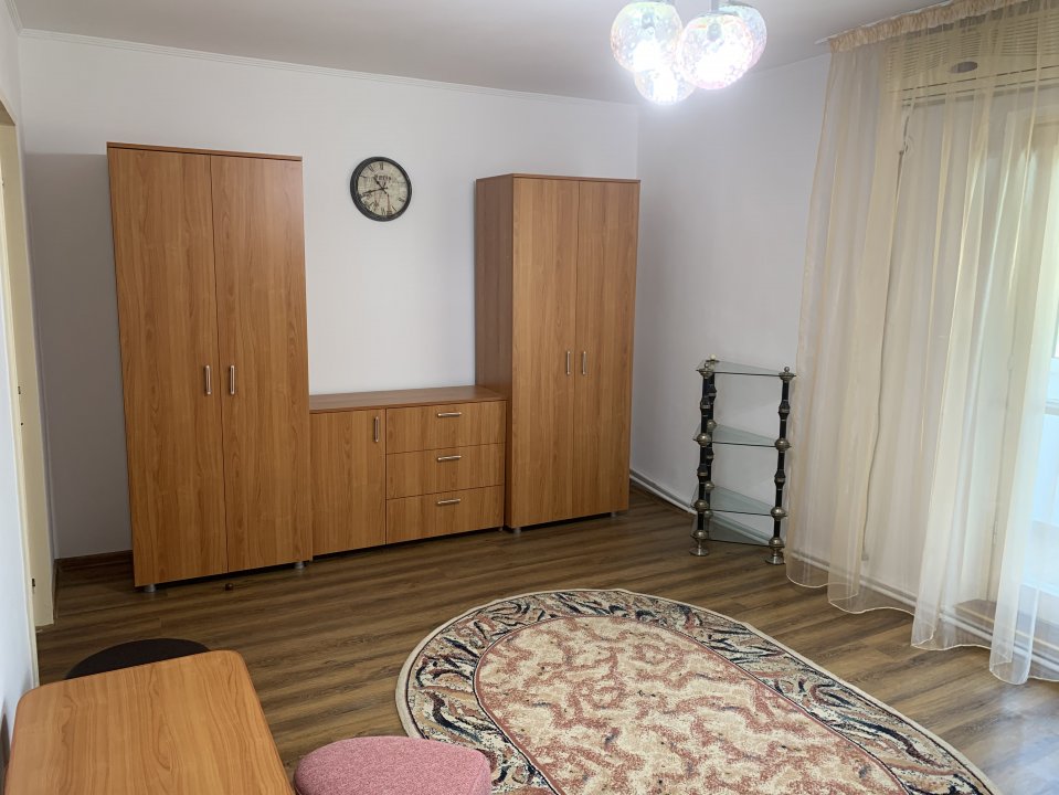 Apartament 3 camere Apusului 