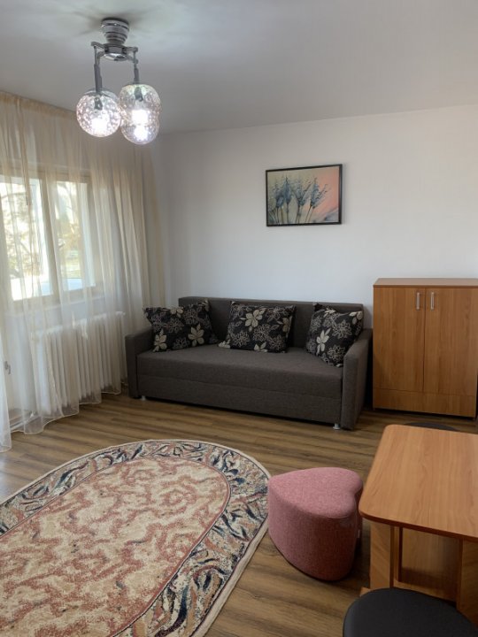 Apartament 3 camere Apusului 