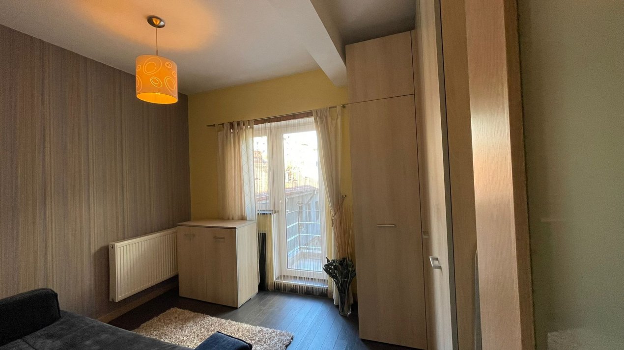 Apartament 3 camere  langa Parcul Tineretului