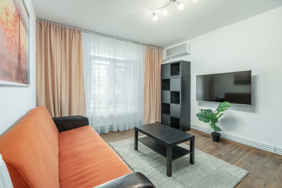 Garsoniera Str Laptari Tei