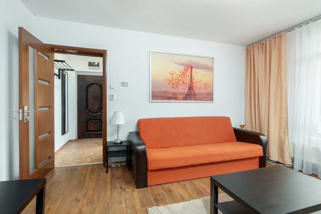 Garsoniera Str Laptari Tei