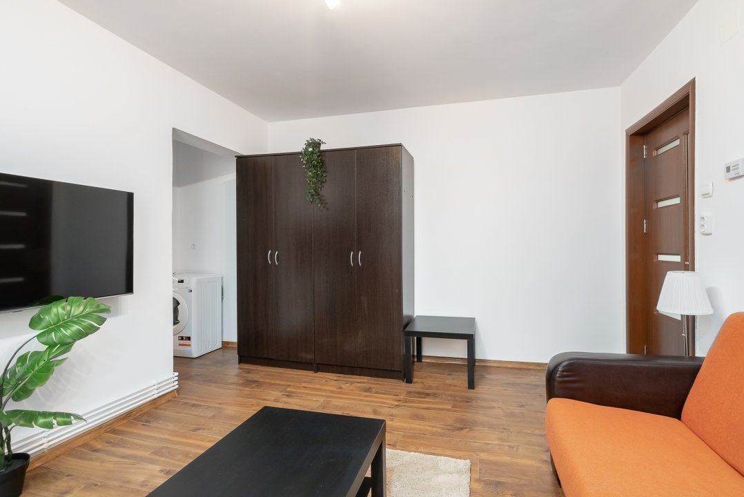 Garsoniera Str Laptari Tei