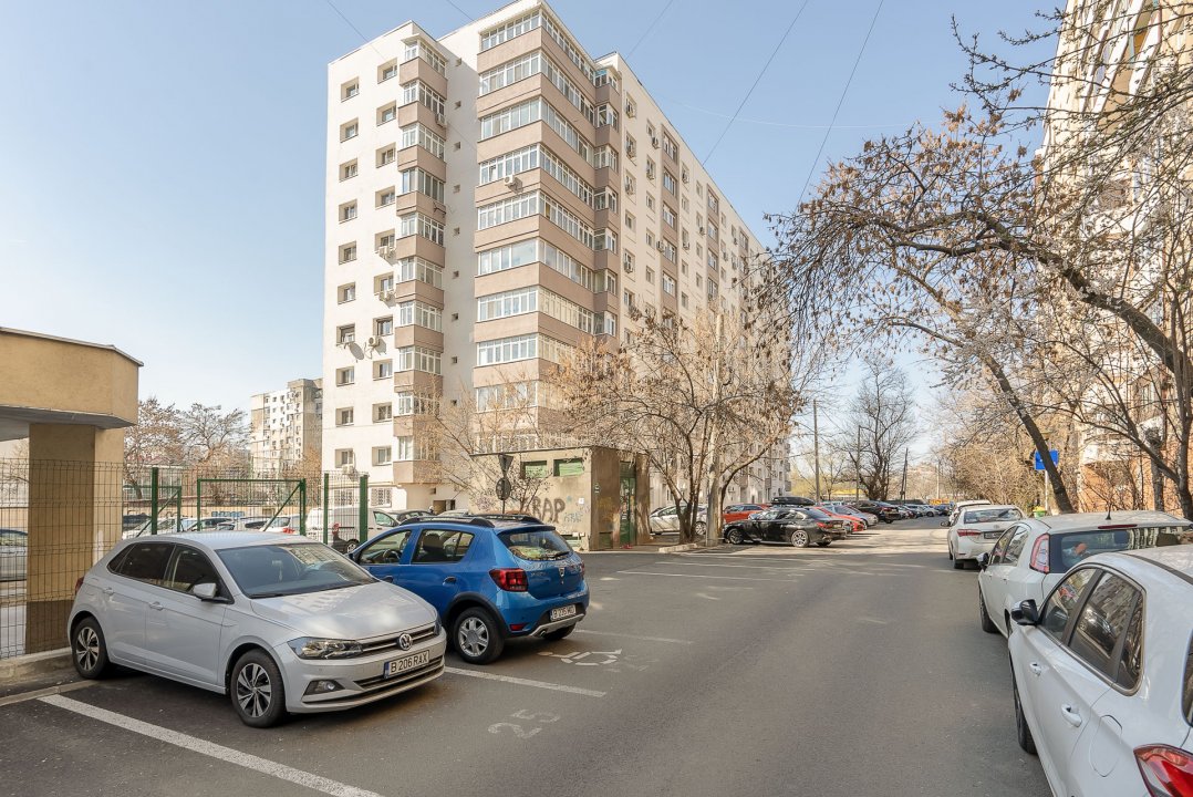 Garsoniera decomandata langa Parcul Moghioros(Billa)