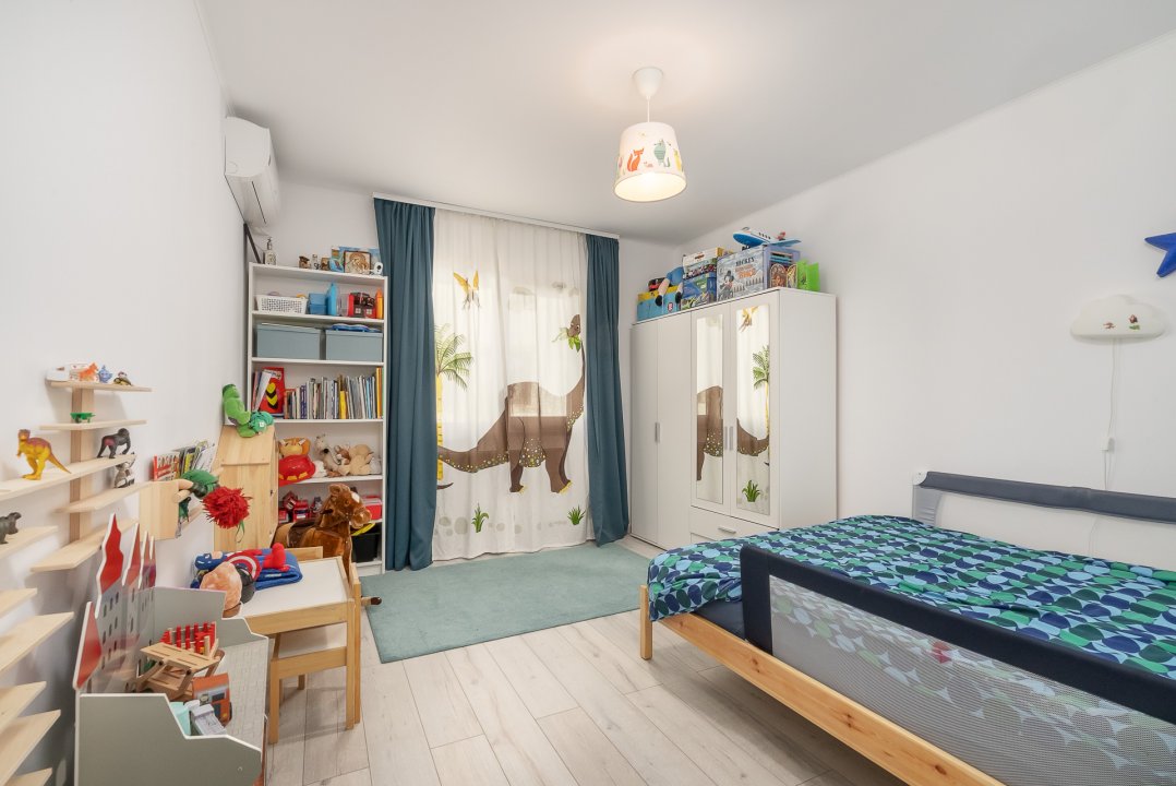 Casa Individuala Str Rubinului-curte 500 mp