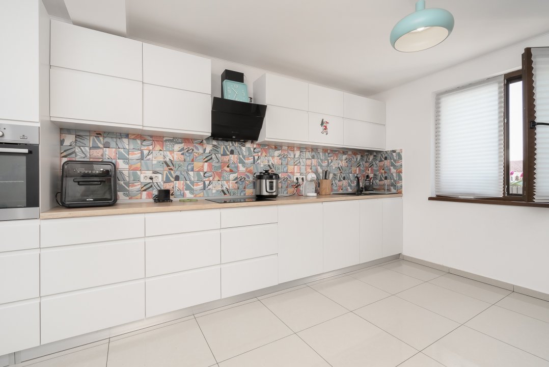 Casa Individuala Str Rubinului-curte 500 mp