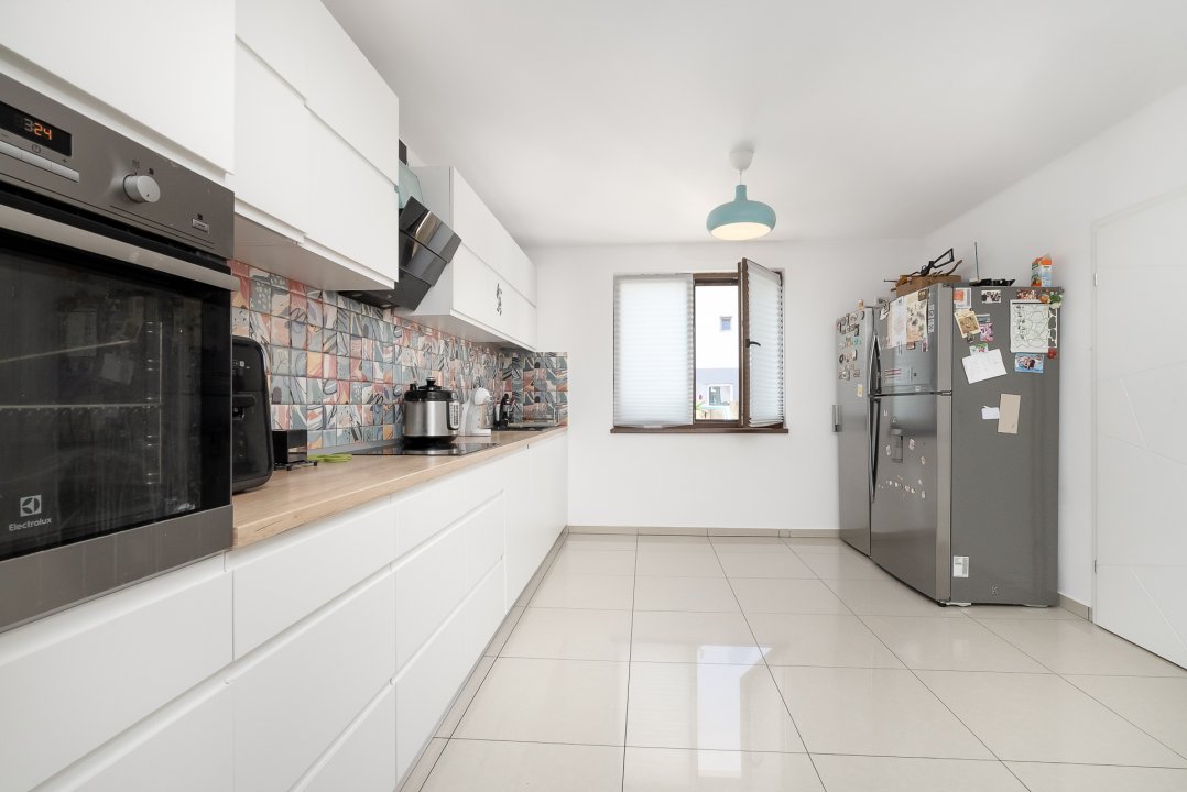 Casa Individuala Str Rubinului-curte 500 mp
