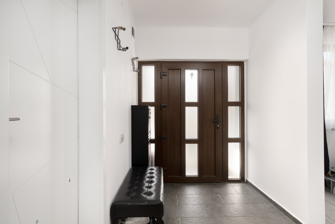 Casa Individuala Str Rubinului-curte 500 mp