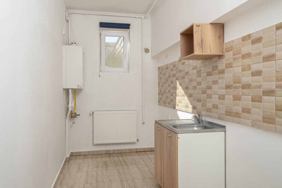 Garsoniera decomandata Str Tineretului 