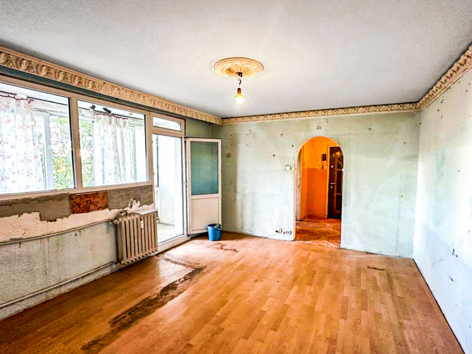 Apartament cu 3 camere, renovabil, nu pierdeți această oportunitate!