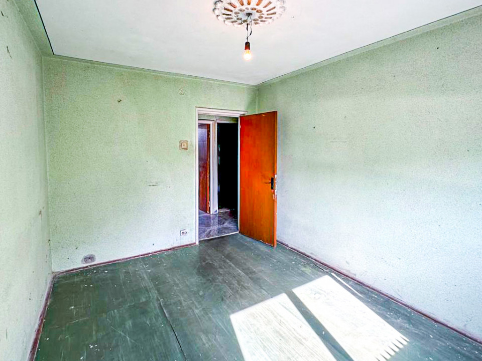 Apartament cu 3 camere, renovabil, nu pierdeți această oportunitate!