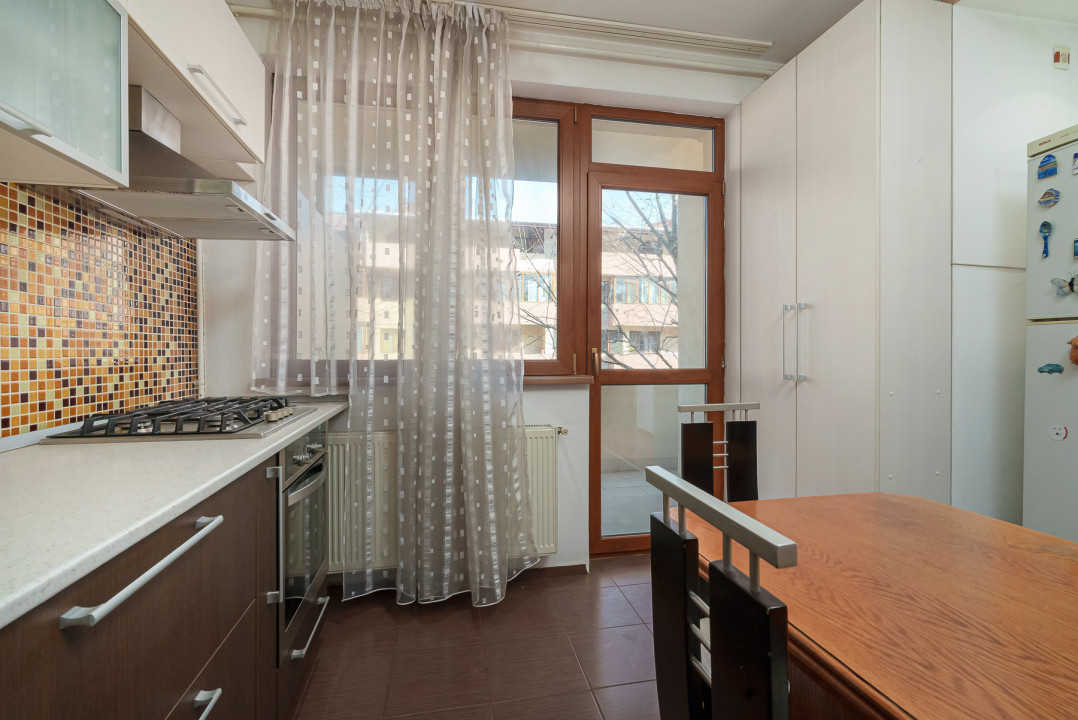 Apartament cu 2 camere în Cartierul Latin, mobilat și cu loc de parcare 