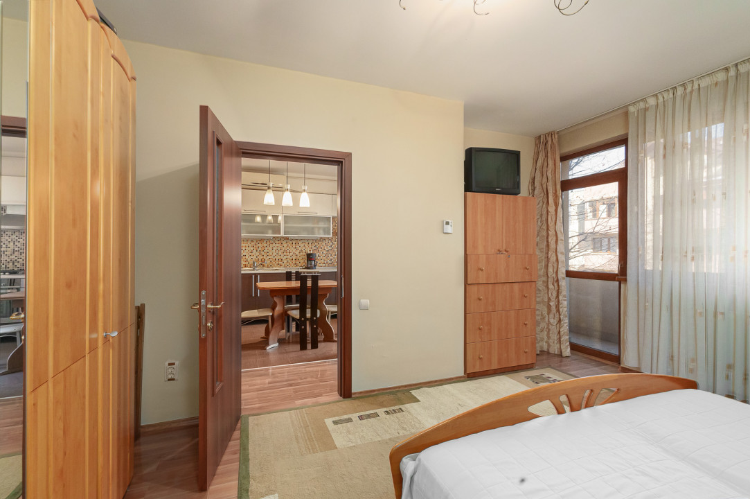 Apartament cu 2 camere în Cartierul Latin, mobilat și cu loc de parcare 