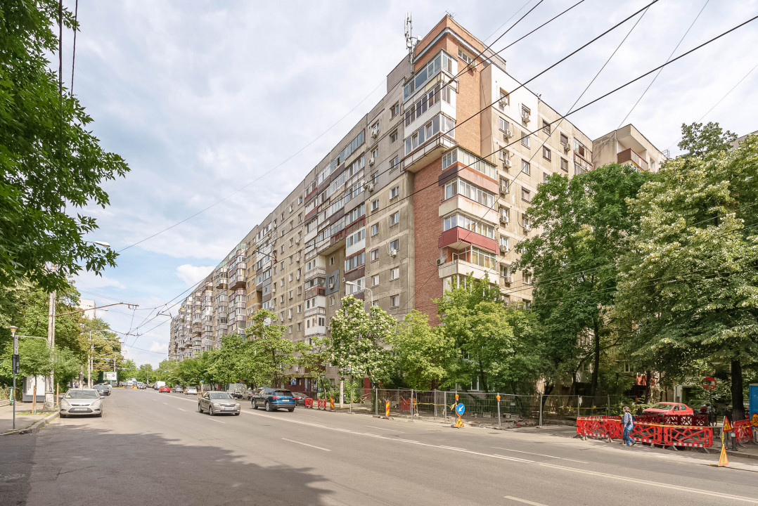 Apartament 2 camere Favorit(B-dul 1 Mai) decomandat, mobilat-utilat