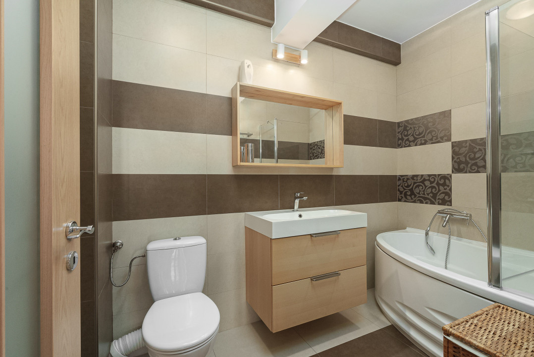 Apartament cu 3 camere Drumul Taberei - Raul Doamnei
