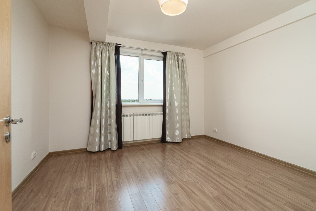 Apartament cu 3 camere Drumul Taberei - Raul Doamnei