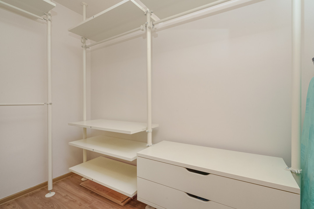 Apartament cu 3 camere Drumul Taberei - Raul Doamnei