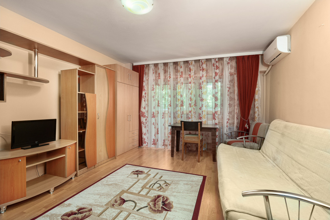 Garsoniera decomandata  Sebastian/Drumul Sării